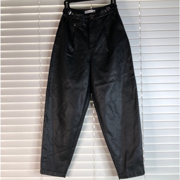 Zara faux leather high-waisted pants - Picture 1 of 10
